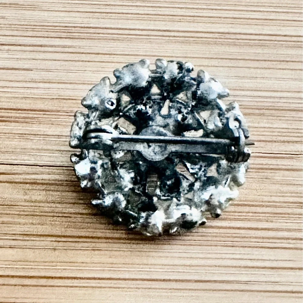 Vintage Silver Tone Rhinestone Sunburst Round Brooch Pin Clear Crystal Floral - Picture 6 of 7